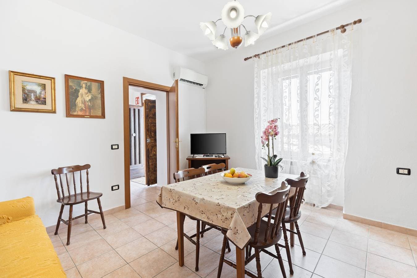 Foto 4 von 25: Ferienhaus 'Mari E Monti' mit Meerblick, WLAN und Klimaanlage