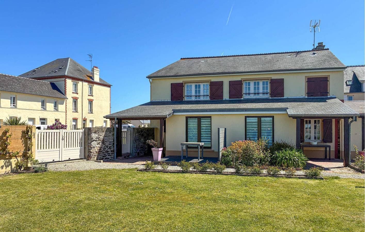 Gemütliche 85 m² große Wohnung mit Garten, WLAN und 1,5 km Entfernung zum Strand 1