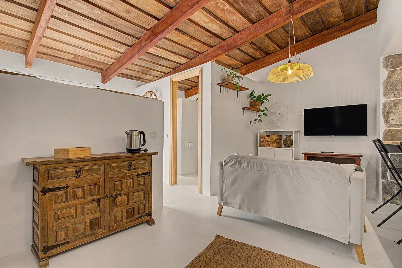 Foto 13 von 33: Ferienwohnung 'La Paredita Casa Acentejo' mit Bergblick, Gemeinschaftspool und WLAN