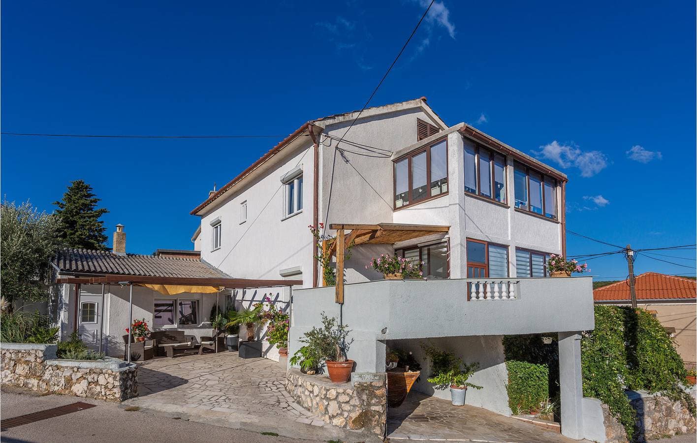 Gemütliche 1-Zimmer-Wohnung mit Terrasse, nur wenige Schritte vom ruhigen Strand entfernt 1