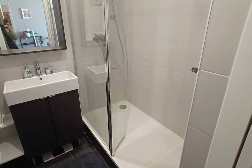 Foto 4 von 11: Moderne 2P-Wohnung Le Lolive in Pantin