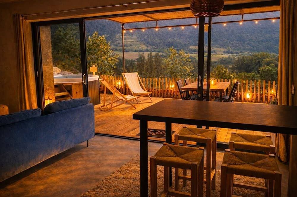 Foto 10 von 15: Unusual accommodation with jacuzzi and paddle