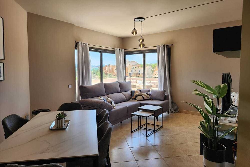 Foto 13 von 30: Ático Esquinero con Vistas al Valle del Este Golf con Piscina Comunitaria!