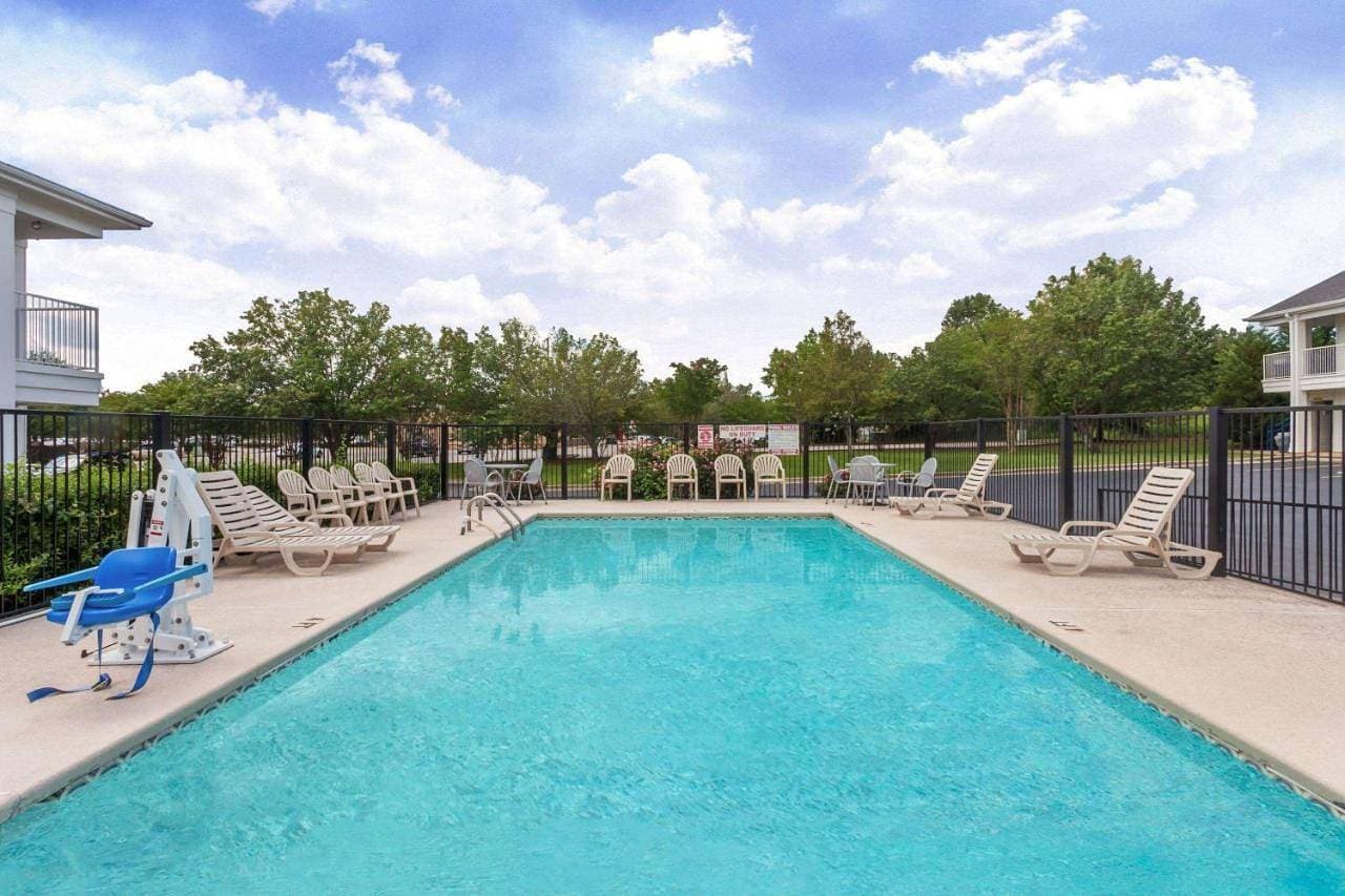 Baymont by Wyndham Florence/Muscle Shoals 1