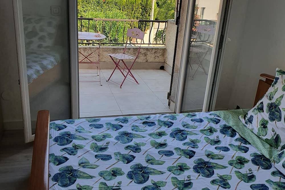 Foto 2 von 23: 3 Schlafzimmer Haus 90m² in Hyères das Meer 50 Meter vom Strand entfernt