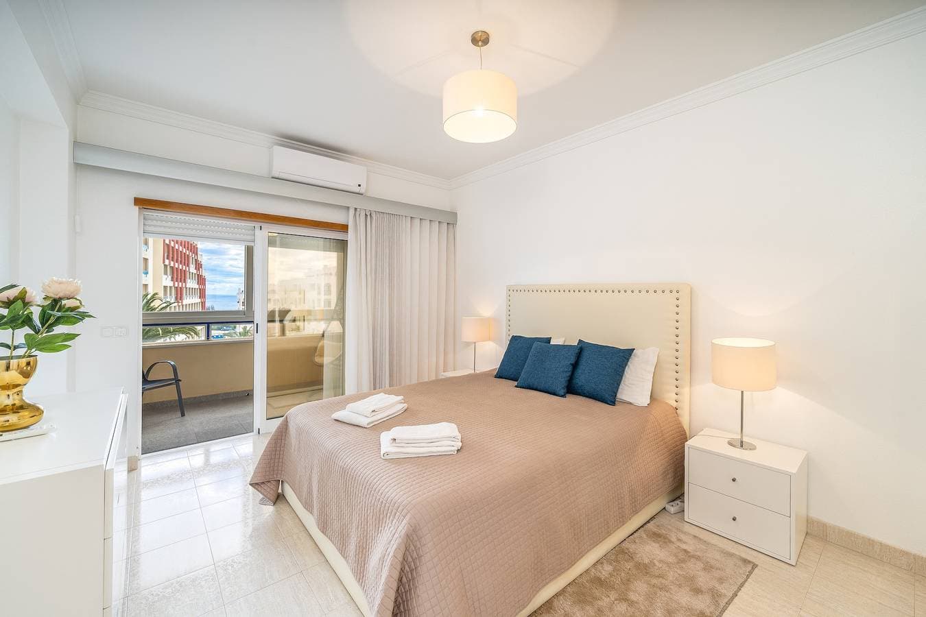 Foto 9 von 25: Ferienhaus 'Pikachu House' mit Meerblick, WLAN und Klimaanlage