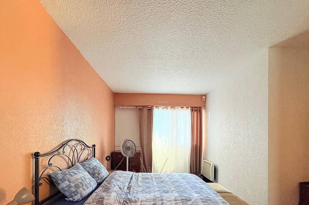 Foto 3 von 7: Apartment residence- terrace- parking- 10 min walk from the Sablettes beach