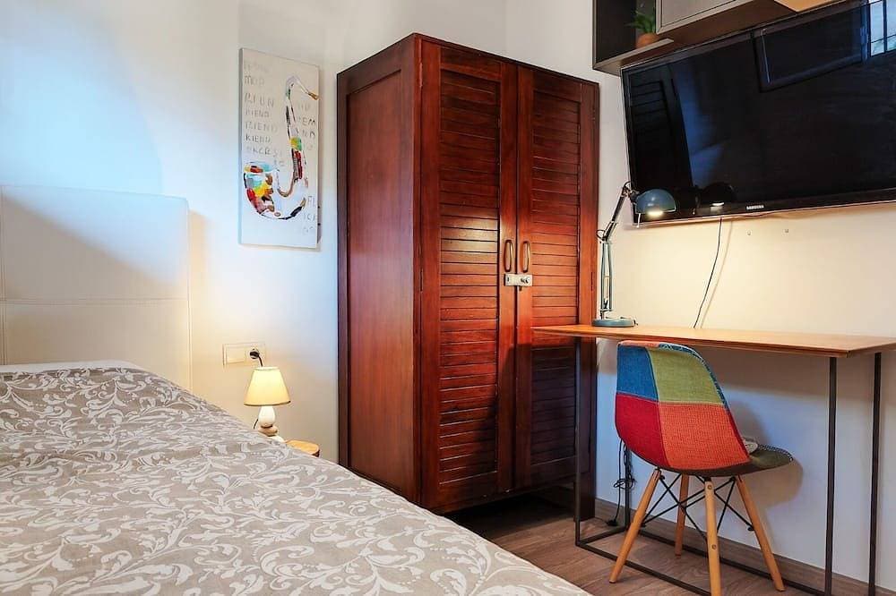 Foto 4 von 21: Trendy & cozy apartment with very nice views and a fantastic swimming pool.