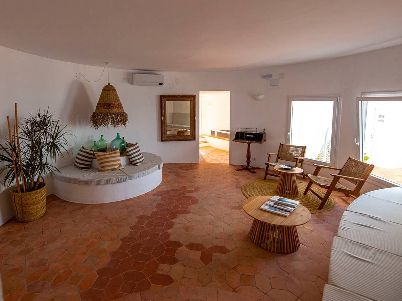 Foto 7 von 18: Modernes Studio mit Terrasse in Roses