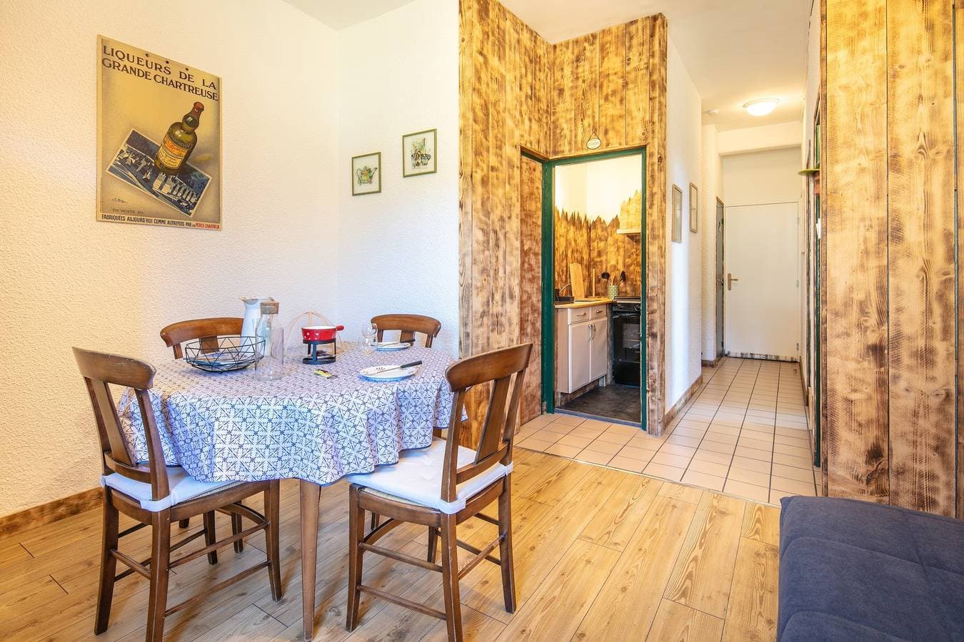 Foto 5 von 17: Ferienwohnung für 6 Personen mit Terrasse