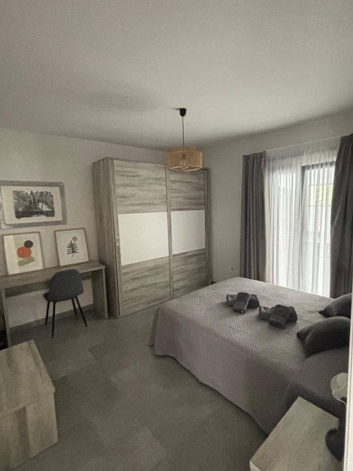 Foto 6 von 44: Two-Bedroom House