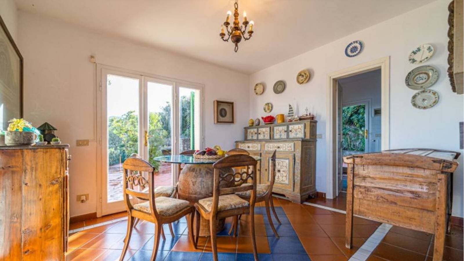 Foto 11 von 38: Villa für 8 Personen mit Terrasse