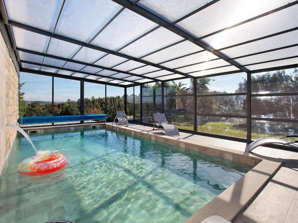 Foto 2 von 17: Alluring Villa with Private Pool Garden and Coast