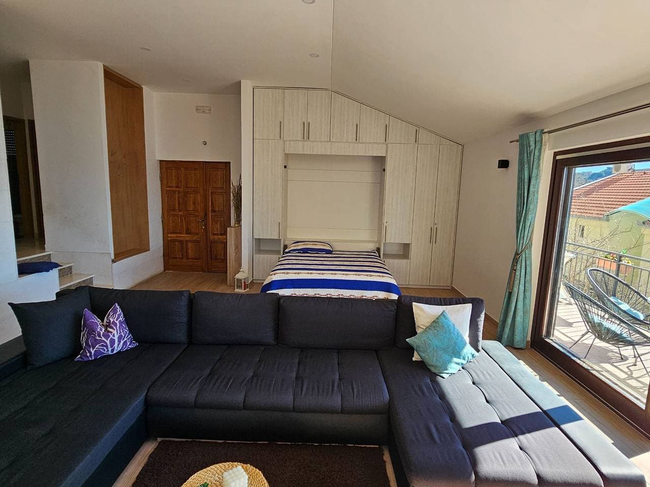 Foto 11 von 40: Ferienhaus für 8 Personen mit Balkon