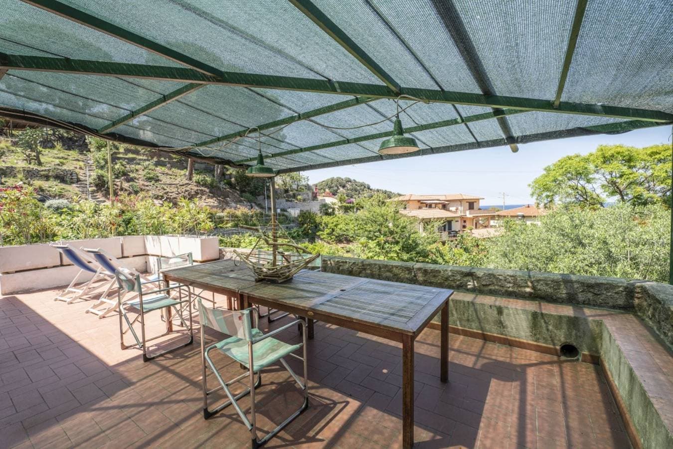 Foto 10 von 27: Villa für 6 Personen mit Terrasse