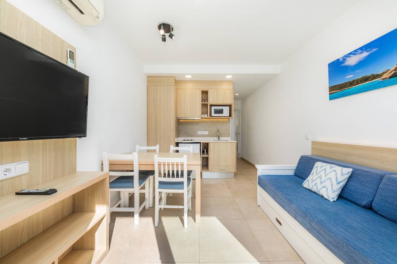 Foto 3 von 21: Ferienwohnung 'Bon Aire N3' mit Gemeinschaftspool, WLAN und Klimaanlage