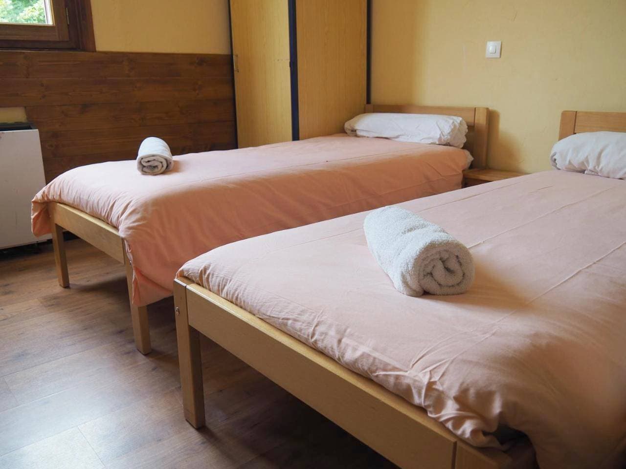 Foto 7 von 44: Economy Quadruple Room with Shared Bathroom
