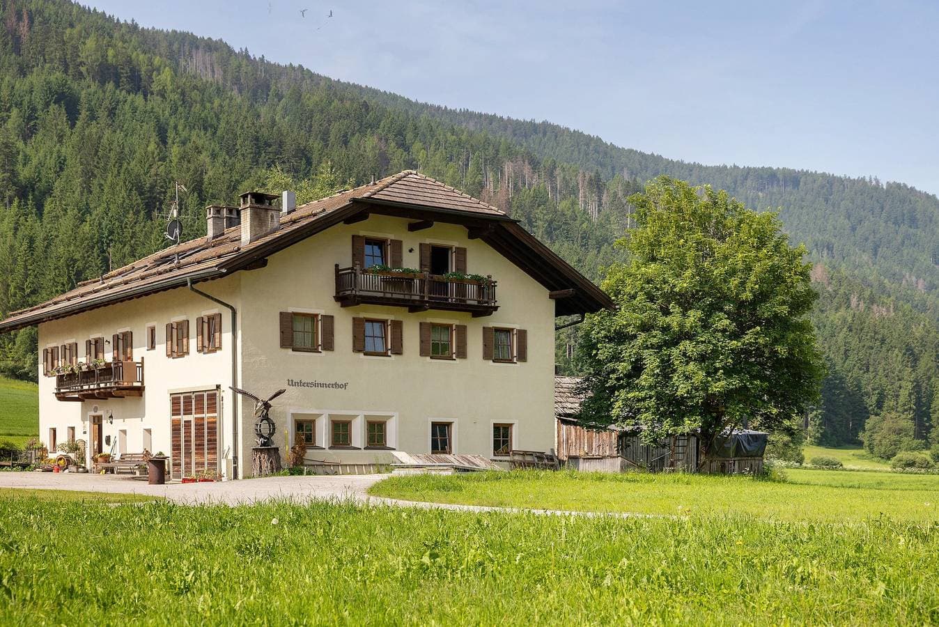 Foto 7 von 52: Ferienwohnung 'Winter' mit Bergblick, Gemeinschaftsgarten und Wi-Fi