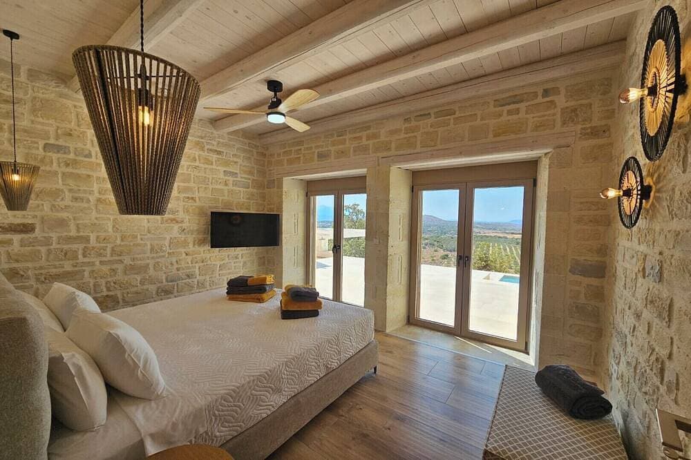 Foto 5 von 30: Villa Chalarosi, Natursteinvilla mit absolutem Weitblick mit beheizbarem Pool