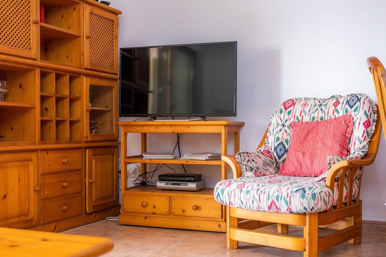Foto 12 von 35: Ferienwohnung "Maritim" mit Meer- und Bergblick, WLAN und Terrasse