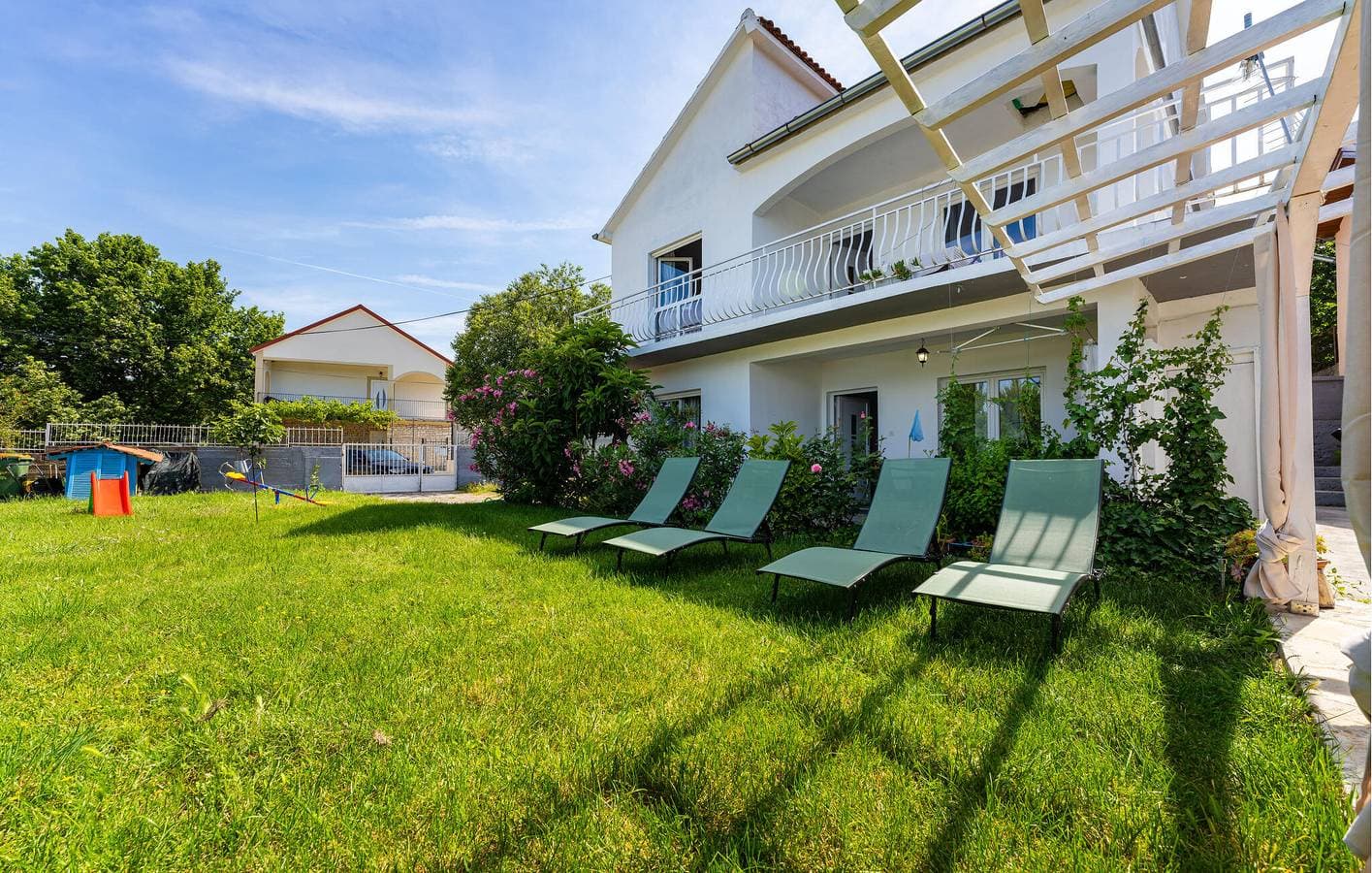 Foto 6 von 28: Gemütliche 140 m² große Wohnung mit Terrasse, in der Nähe der Küste und des Stadtzentrums
