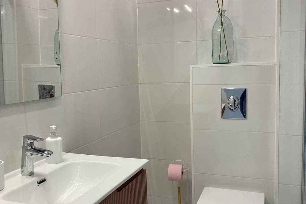 Foto 3 von 26: Beautiful seafront studio with exceptional sea view