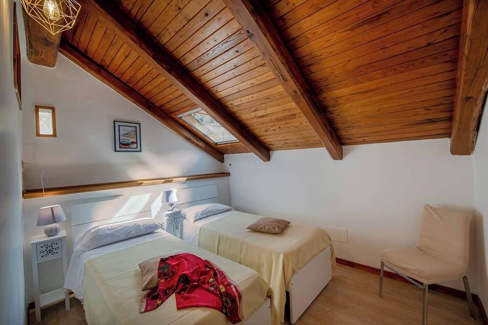 Foto 4 von 18: Maison Antica - One Step Away From the Sea