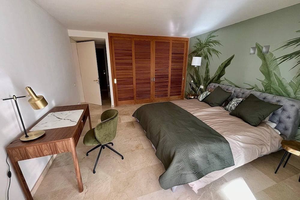 Foto 2 von 30: Luxuriöse, lichtdurchflutete Villa mit Pool, 50 m vom Meer entfernt