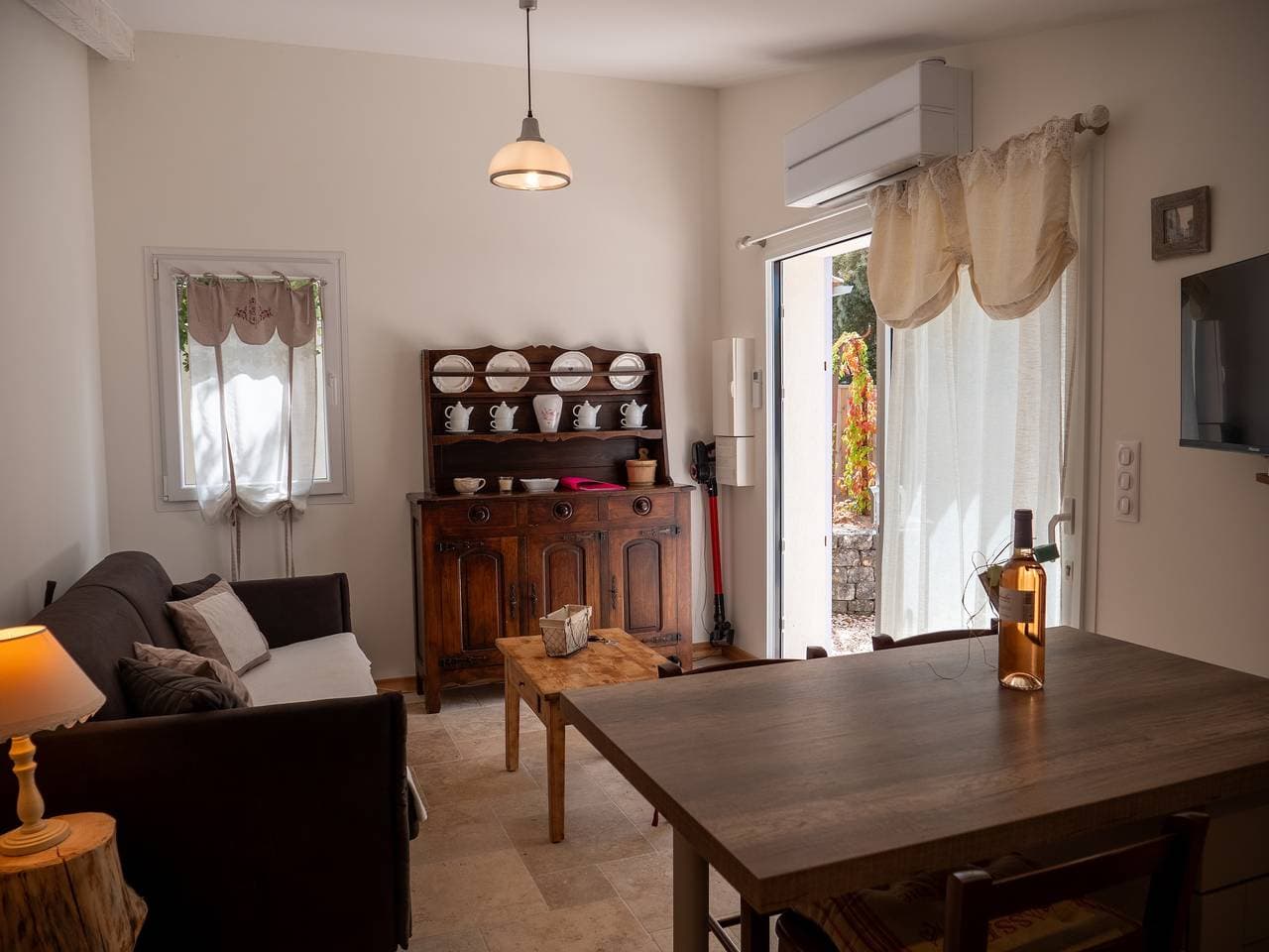 Foto 4 von 16: Ferienwohnung für 4 Personen mit Terrasse