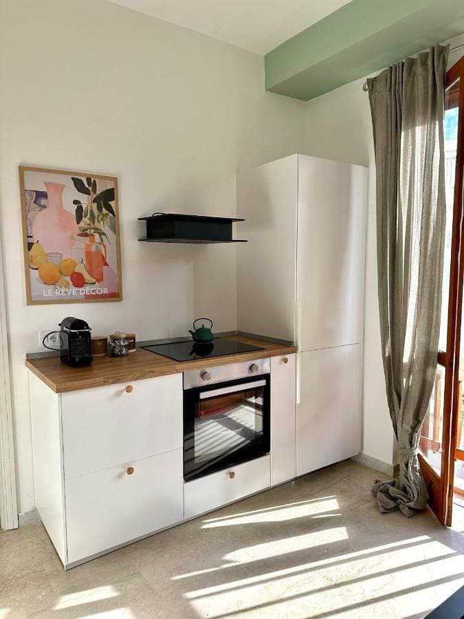 Foto 3 von 22: One-Bedroom Apartment