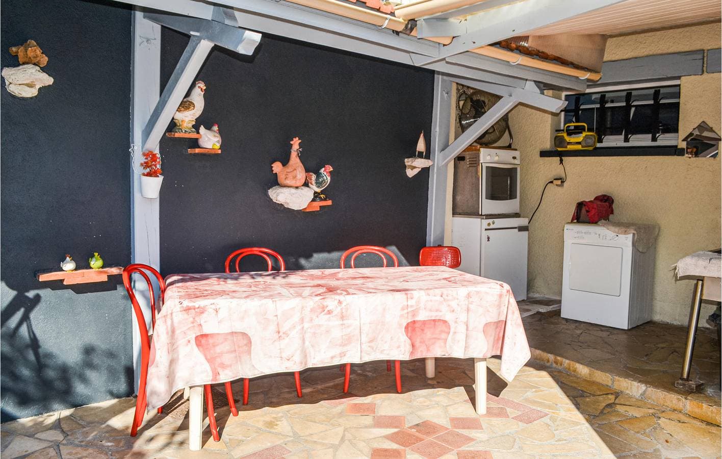 Foto 8 von 21: Außenpool, WiFi, AC: 130m² Wohnung Bergerac