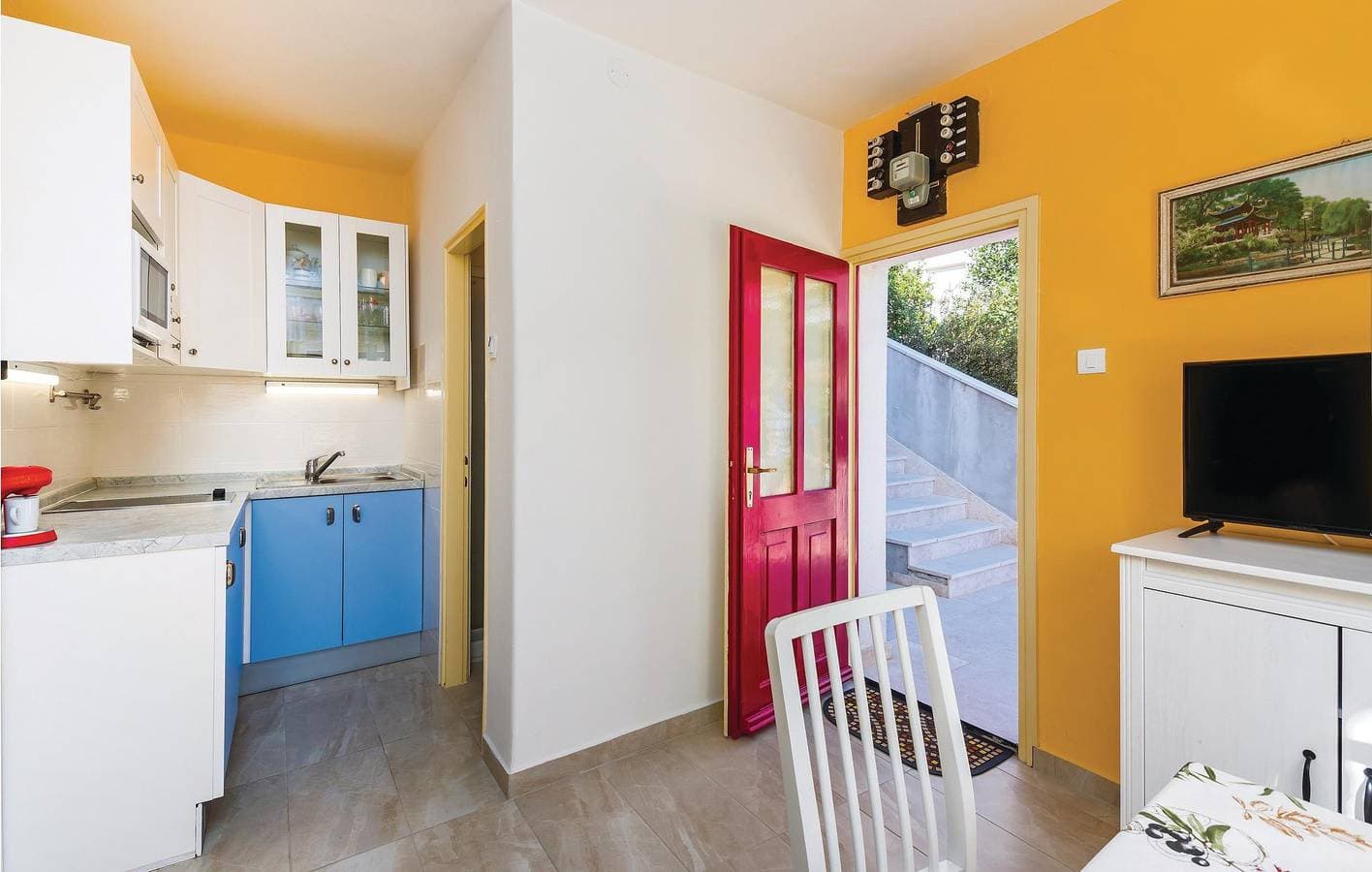 Foto 5 von 27: Urlaub am Meer: Gemütliche Ferienwohnung mit Terrasse und Gartenmöbeln, 100 m vom Strand entfernt