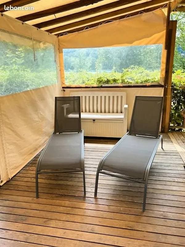 Foto 3 von 7: Mobilhome 3 Chambres Camping les Rives de Condrieu