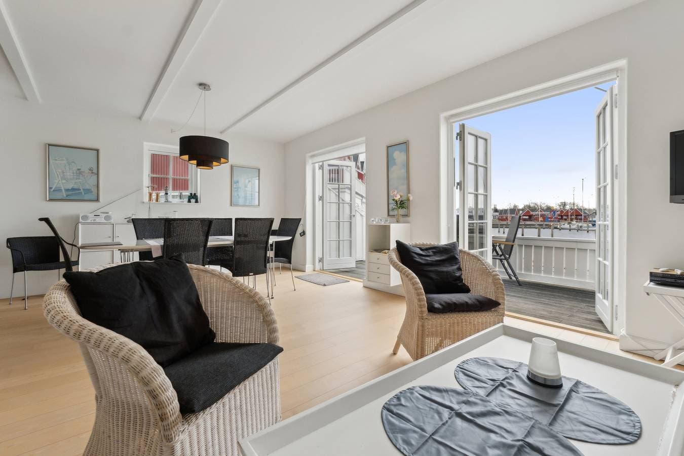 Foto 3 von 22: Schönes Ferienhaus mit Blick auf den Hafen