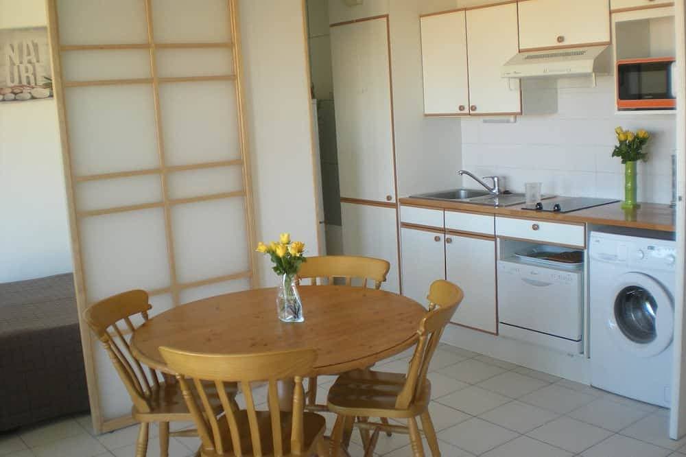Foto 9 von 24: Apartment mit Meerblick, Pool und Privatparkplatz