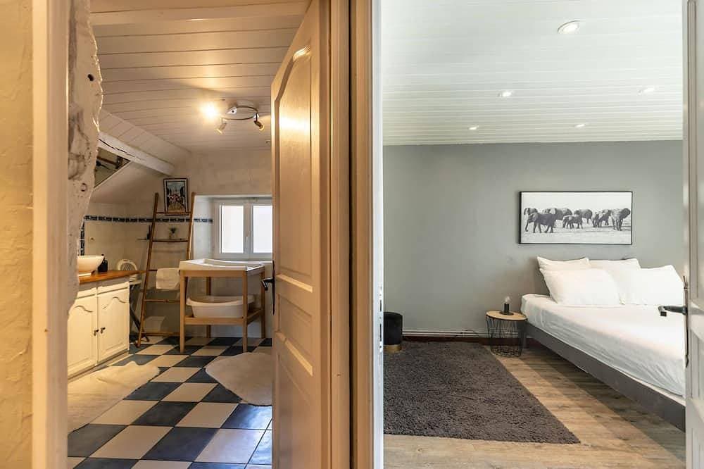 Foto 3 von 30: Ferienhaus-Traditionell-Ensuite mit Dusche-avec Piscine et Mare
