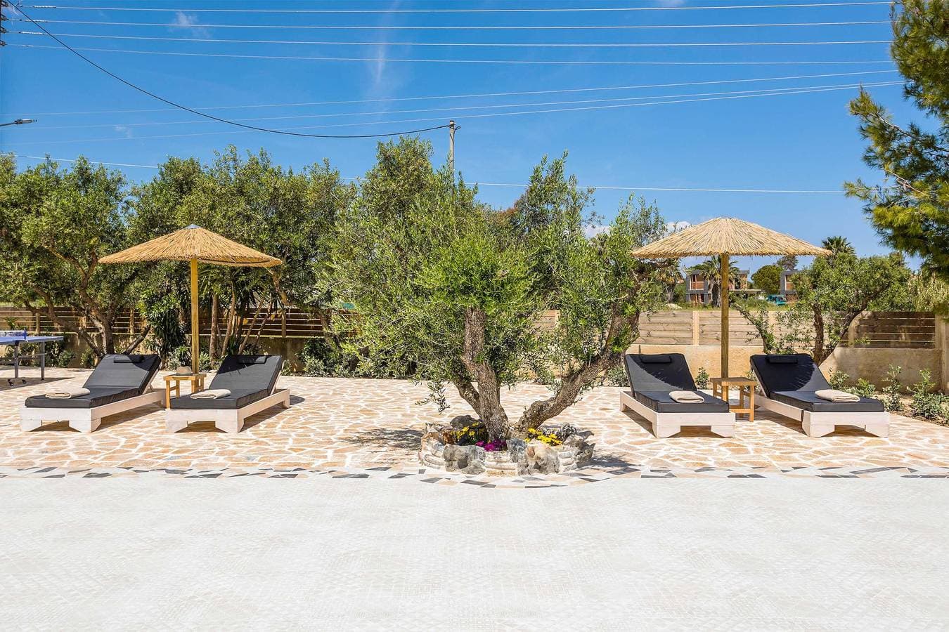 Foto 7 von 50: Villa für 4 Personen mit Pool