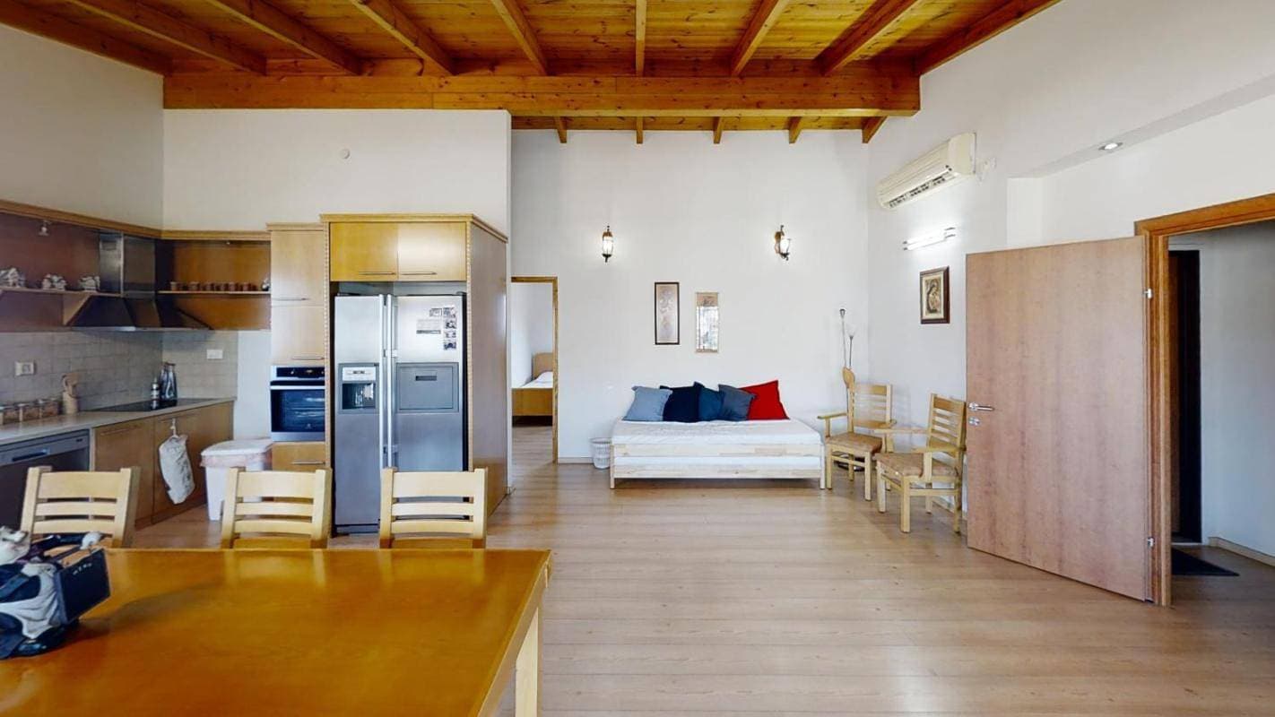 Foto 3 von 16: Gemütliche Holzwohnung mit toller Aussicht auf Nazareth