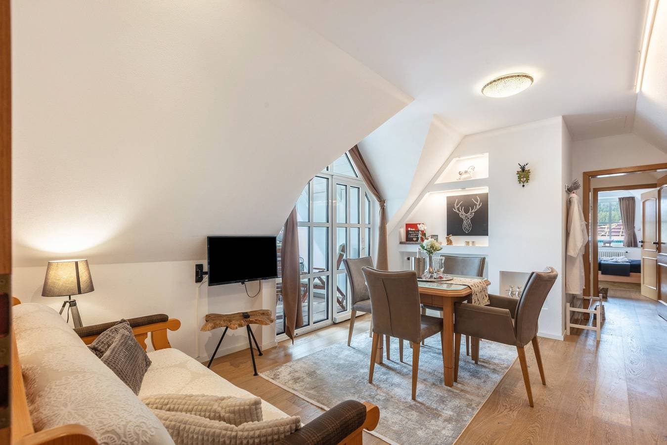 Foto 2 von 29: Ferienwohnung 'Seaview' mit Balkon und Wi-Fi