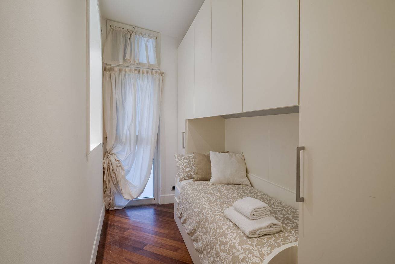 Foto 10 von 17: Ferienwohnung für 3 Personen mit Balkon/Terrasse