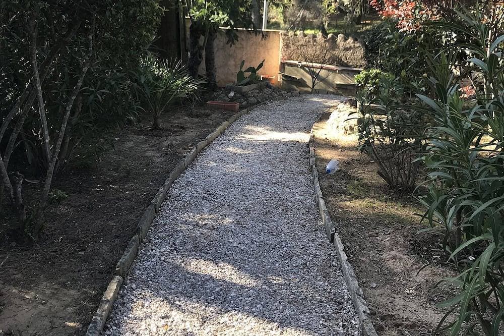 Foto 10 von 22: In privatem und gesichertem Domaine, Wohnung Typ 2 mit 3 Schwimmbädern, 2 Tennisplätzen