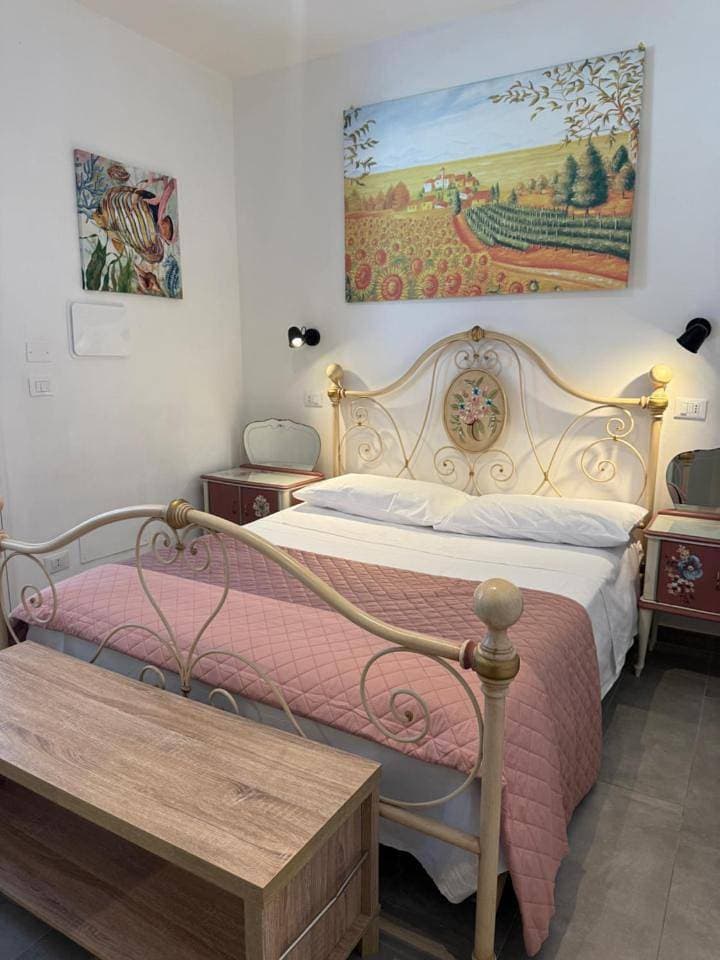 Foto 7 von 9: Double Room with Private Bathroom