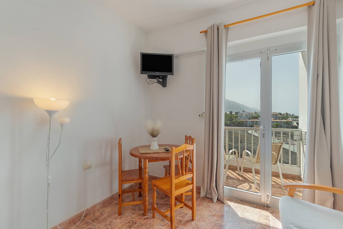 Foto 3 von 25: Studio 'Martin - 18' mit Meerblick, Balkon und WLAN