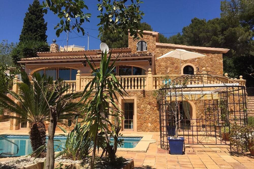 Foto 12 von 30: Authentische Villa, Klimaanlage, sehr privat, WIFI, tropischer Garten, privates Schwimmbad, in der Nähe des Meeres