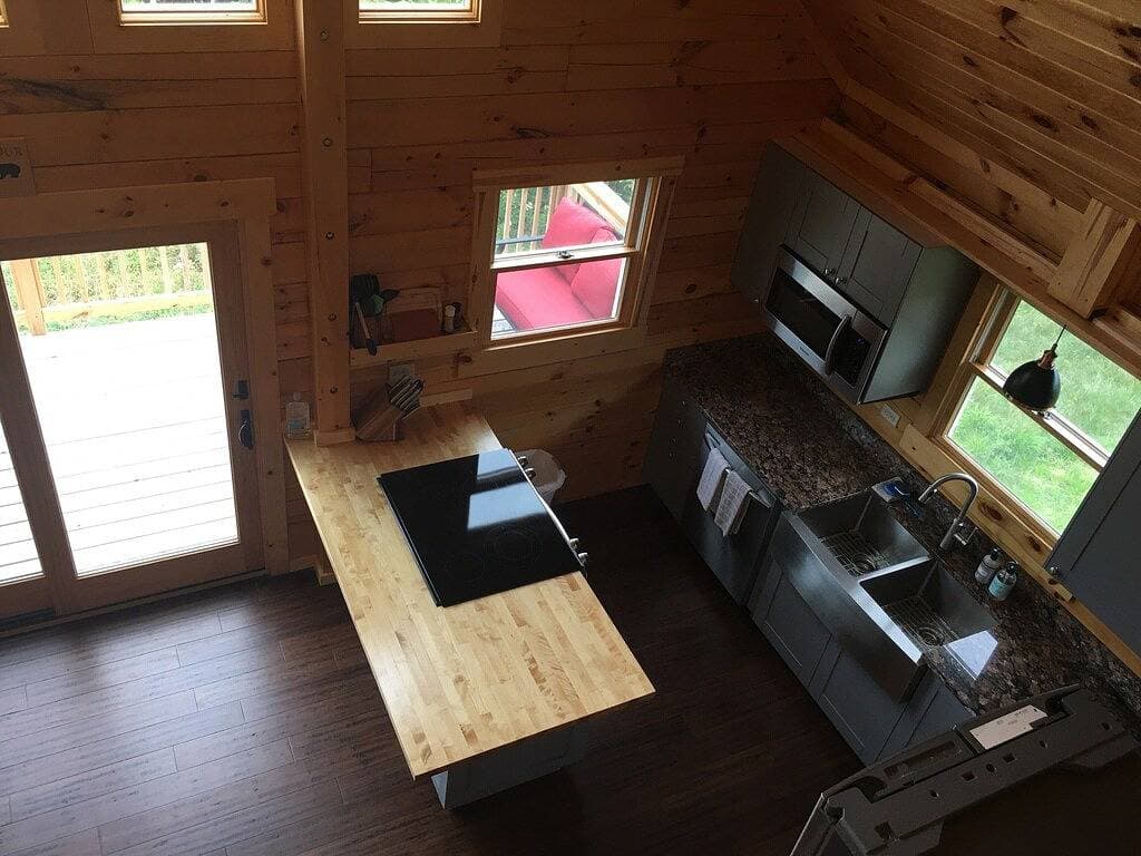 Lake Superior Log Home Retreat 1