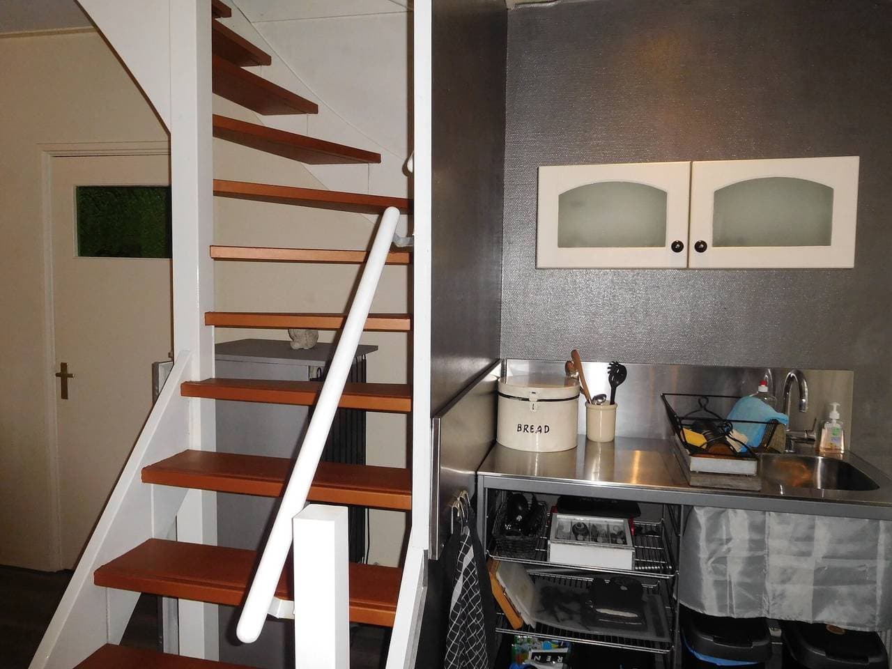 Foto 7 von 27: Ferienhaus „Engel van de Molen“ für Paare mit Terrasse, Garten & WLAN
