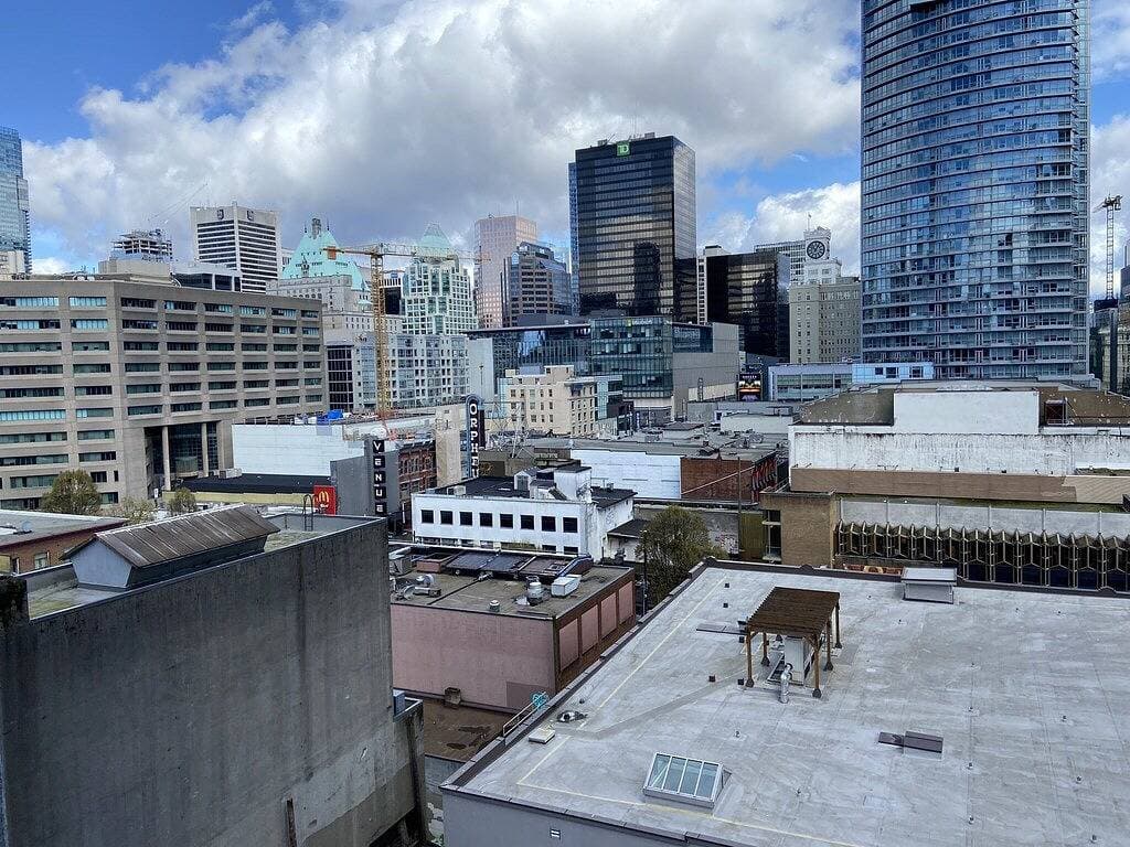 Vancouver Downtown city & mountain view 1 bed condo 1