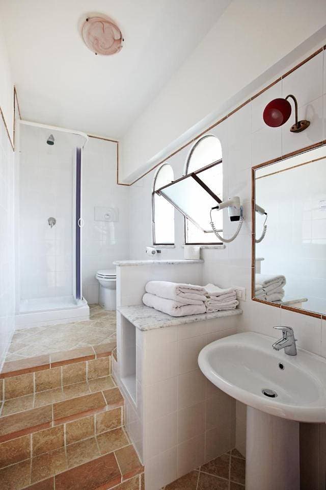 Foto 7 von 37: Double or Twin Room