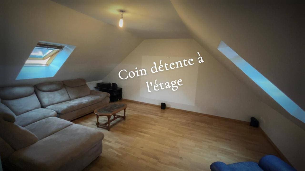 Foto 9 von 12: Three-Bedroom House