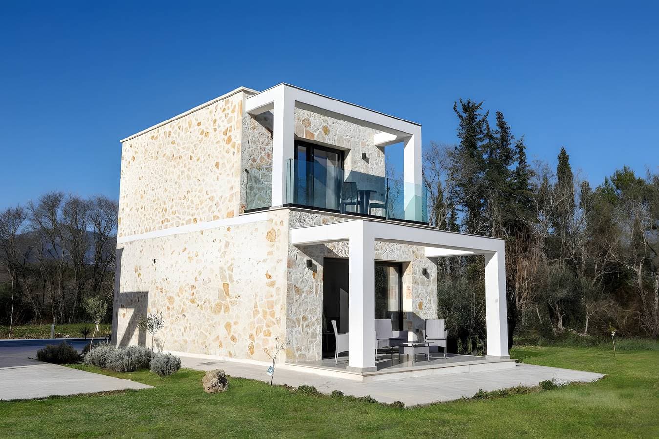 Foto 10 von 38: Villa „Spyridoula Suites“ mit Bergblick, WLAN und Klimaanlage
